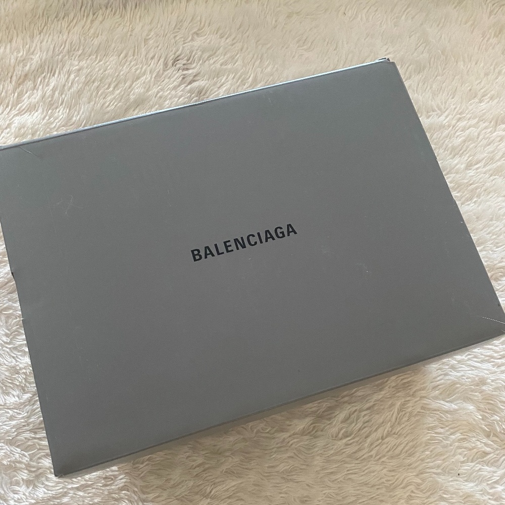 Balenciaga  Triple S